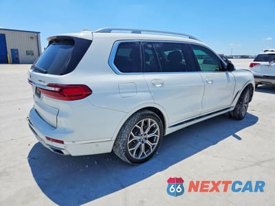 Trzecie zdjęcie samochodu z tyłu: 2019 BMW X7 XDRIVE40I VIN:5UXCW2C54KL086993 - miniatura