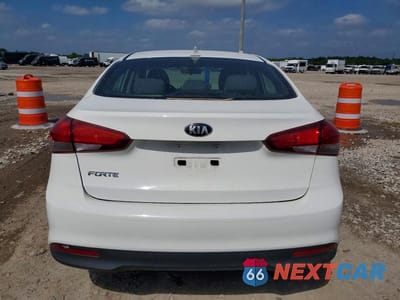 Zdjęcie 6 z 12 samochodu: 2018 KIA FORTE LX VIN:3KPFK4A78JE221331 - miniatura
