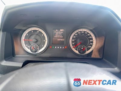 Zdjęcie 8 z 10 samochodu: 2013 RAM 1500 ST VIN:3C6JR6DG7DG581980 - miniatura