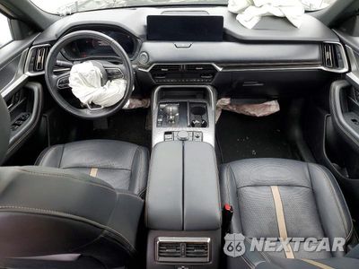 Zdjęcie 8 z 13 samochodu: 2025 MAZDA CX-70 PREMIUM PLUS VIN:JM3KJEHAXS1106461 - miniatura