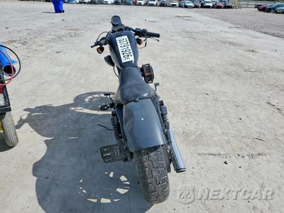 Czwarte zdjęcie samochodu z boku: 2011 HARLEY-DAVIDSON XL883 N VIN:1HD4LE212BC413078 - miniatura