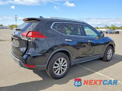 Trzecie zdjęcie samochodu z tyłu: 2017 NISSAN ROGUE SV VIN:KNMAT2MTXHP551177 - miniatura