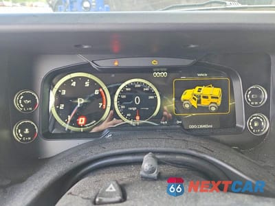 Zdjęcie 9 z 12 samochodu: 2005 HUMMER H2 VIN:5GRGN23U65H110648 - miniatura