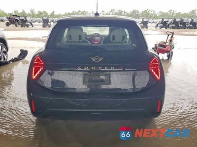 Zdjęcie 6 z 13 samochodu: 2025 MINI COOPER S VIN:WMW23GD04S2W12287 - miniatura