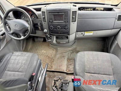 Zdjęcie 9 z 10 samochodu: 2015 MERCEDES-BENZ SPRINTER 2500 VIN:WD3PE8DC0FP144872 - miniatura