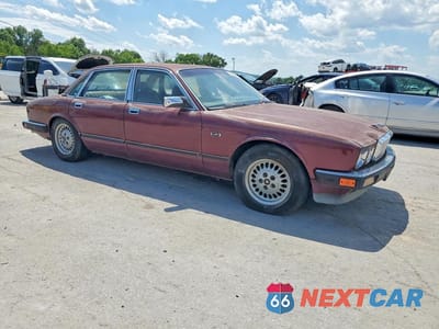 Czwarte zdjęcie samochodu z boku: 1989 JAGUAR XJ6 VIN:SAJHY1542KC564622 - miniatura