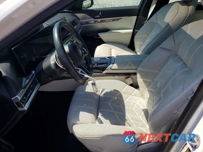 Zdjęcie 7 z 12 samochodu: 2023 BMW 740 I VIN:WBA23EH01PCM21670 - miniatura