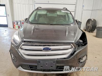 Piąte zdjęcie samochodu w środku: 2018 FORD ESCAPE SE VIN:1FMCU0GD9JUB76254 - miniatura