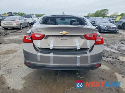 Zdjęcie 6 z 12 samochodu: 2018 CHEVROLET MALIBU LT VIN:1G1ZD5ST2JF145127 - miniatura