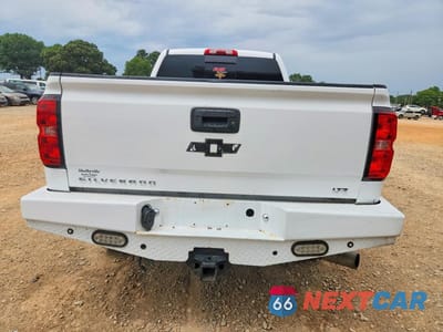 Zdjęcie 6 z 12 samochodu: 2015 CHEVROLET SILVERADO K2500 HEAVY DUTY LTZ VIN:1GC1KWE89FF627320 - miniatura