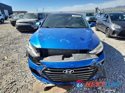 Piąte zdjęcie samochodu w środku: 2018 HYUNDAI ELANTRA SPORT VIN:KMHD04LB2JU684996 - miniatura