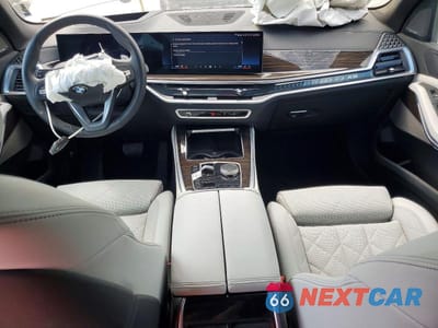 Zdjęcie 8 z 13 samochodu: 2025 BMW X5 XDRIVE40I VIN:5UX23EU05S9W72060 - miniatura