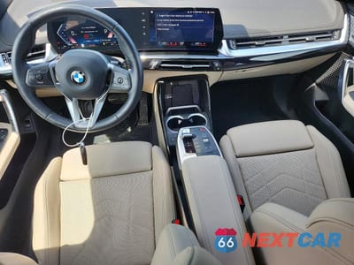 Zdjęcie 8 z 13 samochodu: 2023 BMW X1 XDRIVE28I VIN:WBX73EF08P5X99648 - miniatura
