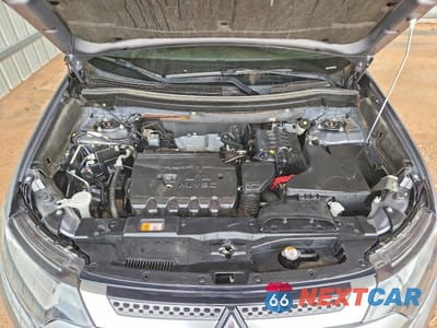Zdjęcie 12 z 13 samochodu: 2020 MITSUBISHI OUTLANDER SE VIN:JA4AD3A31LJ001427 - miniatura