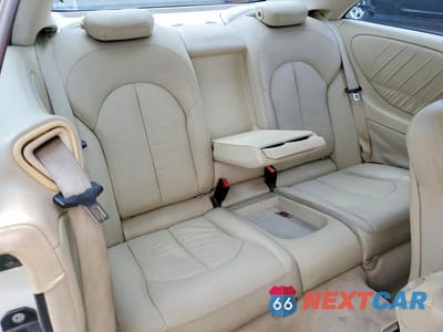 Zdjęcie 10 z 12 samochodu: 2007 MERCEDES-BENZ CLK 350 VIN:WDBTJ56H27F212800 - miniatura