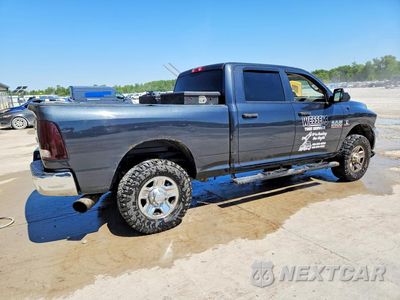 Trzecie zdjęcie samochodu z tyłu: 2018 RAM 2500 ST VIN:3C6UR5CL5JG144738 - miniatura