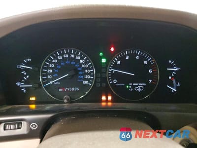 Zdjęcie 9 z 13 samochodu: 2007 LEXUS LX 470 VIN:JTJHT00W974020522 - miniatura