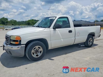 2004 GMC NEW SIERRA C1500 1GTEC14V14Z161726 - główne zdjęcie licytacji z USA - miniatura