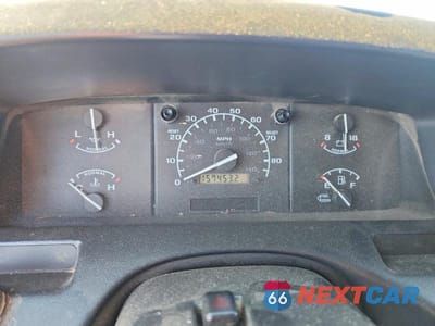 Zdjęcie 9 z 13 samochodu: 1996 FORD F350 VIN:1FTJW36G3TEB47638 - miniatura