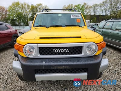 Piąte zdjęcie samochodu w środku: 2010 TOYOTA FJ CRUISER BASE VIN:JTEBU4BF8AK071843 - miniatura