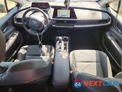 Zdjęcie 8 z 12 samochodu: 2024 TOYOTA PRIUS XLE VIN:JTDACAAU2R3032043 - miniatura