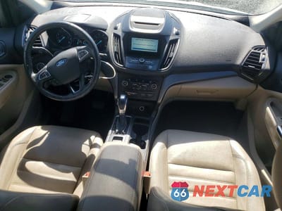 Zdjęcie 8 z 13 samochodu: 2018 FORD ESCAPE SEL VIN:1FMCU9HD2JUC72715 - miniatura