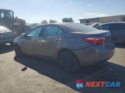 Drugie zdjęcie samochodu z przodu: 2017 TOYOTA COROLLA LE VIN:5YFBURHE5HP713446 - miniatura