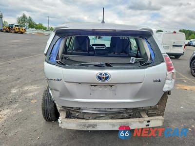 Zdjęcie 6 z 12 samochodu: 2016 TOYOTA PRIUS V TWO VIN:JTDZN3EU2GJ046200 - miniatura