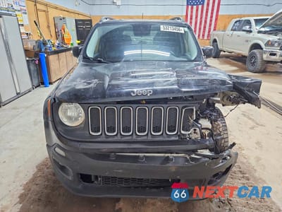 Piąte zdjęcie samochodu w środku: 2017 JEEP RENEGADE LATITUDE VIN:ZACCJBBB9HPE42317 - miniatura