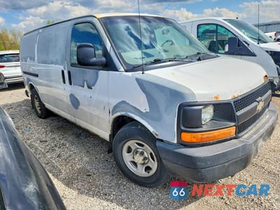 Czwarte zdjęcie samochodu z boku: 2007 CHEVROLET EXPRESS G1500 VIN:1GCFH15Z971202775 - miniatura