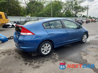 Trzecie zdjęcie samochodu z tyłu: 2010 HONDA INSIGHT EX VIN:JHMZE2H79AS039695 - miniatura