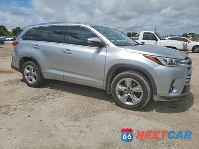Czwarte zdjęcie samochodu z boku: 2017 TOYOTA HIGHLANDER HYBRID LE VIN:5TDDZRFH0HS446196 - miniatura