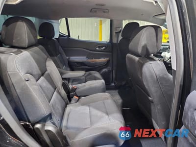 Zdjęcie 11 z 14 samochodu: 2023 GMC ACADIA SLE VIN:1GKKNRL41PZ162193 - miniatura