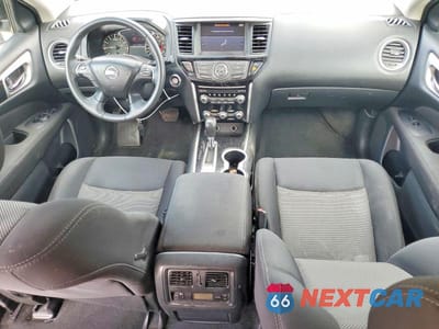Zdjęcie 8 z 13 samochodu: 2017 NISSAN PATHFINDER SV VIN:5N1DR2MN6HC607213 - miniatura