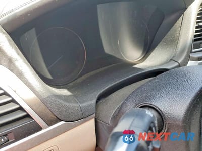 Zdjęcie 9 z 12 samochodu: 2017 GENESIS G80 ULTIMATE VIN:KMHGN4JF5HU181266 - miniatura