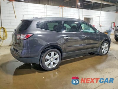 Trzecie zdjęcie samochodu z tyłu: 2017 CHEVROLET TRAVERSE LT VIN:1GNKVGKDXHJ220732 - miniatura