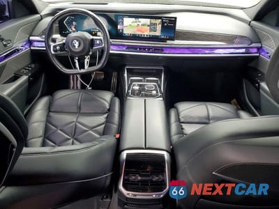Zdjęcie 8 z 12 samochodu: 2023 BMW 740 I VIN:WBA23EH08PCN49355 - miniatura