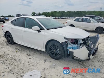 Czwarte zdjęcie samochodu z boku: 2025 TOYOTA CAMRY SE VIN:4T1DAACK0SU518568 - miniatura