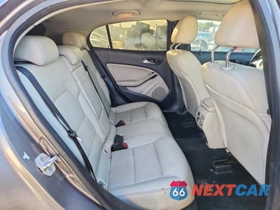 Zdjęcie 10 z 12 samochodu: 2015 MERCEDES-BENZ GLA 250 4MATIC VIN:WDCTG4GB2FJ034364 - miniatura