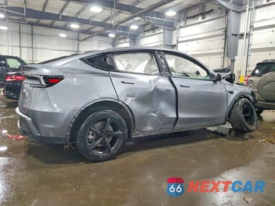 Trzecie zdjęcie samochodu z tyłu: 2026 TESLA MODEL Y VIN:7SAYGDEE3TF325261 - miniatura