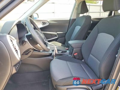 Zdjęcie 7 z 13 samochodu: 2025 KIA SOUL LX VIN:KNDJ23AU1S7969012 - miniatura