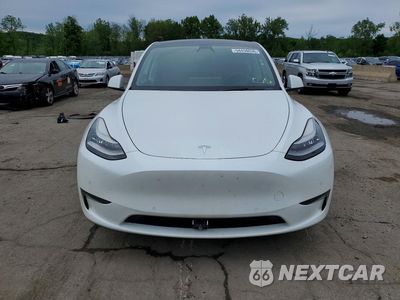 Piąte zdjęcie samochodu w środku: 2021 TESLA MODEL Y VIN:5YJYGDEE2MF083903 - miniatura