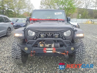 Piąte zdjęcie samochodu w środku: 2018 JEEP WRANGLER UNLIMITED RUBICON VIN:1C4HJXFG9JW284126 - miniatura