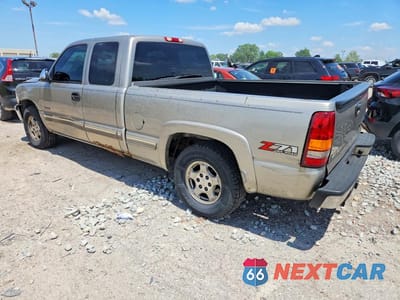 Drugie zdjęcie samochodu z przodu: 2002 CHEVROLET SILVERADO K1500 VIN:1GCEK19T12E185622 - miniatura
