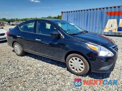 Czwarte zdjęcie samochodu z boku: 2019 NISSAN VERSA SV VIN:3N1CN7AP4KL878056 - miniatura