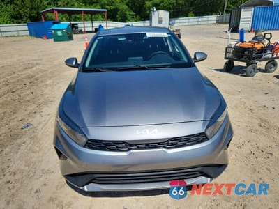 Piąte zdjęcie samochodu w środku: 2023 KIA FORTE LXS VIN:3KPF24AD1PE506306 - miniatura