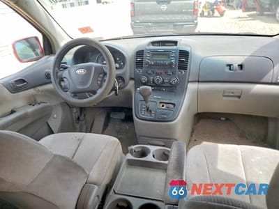 Zdjęcie 8 z 13 samochodu: 2006 KIA SEDONA LX VIN:KNDMB233066076191 - miniatura
