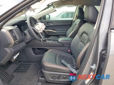 Zdjęcie 7 z 14 samochodu: 2025 NISSAN PATHFINDER PLATINUM VIN:5N1DR3DG8SC216174 - miniatura