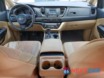 Zdjęcie 8 z 13 samochodu: 2017 KIA SEDONA LX VIN:KNDMB5C16H6226470 - miniatura