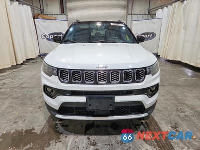 Piąte zdjęcie samochodu w środku: 2024 JEEP COMPASS LIMITED VIN:3C4NJDCN8RT134238 - miniatura